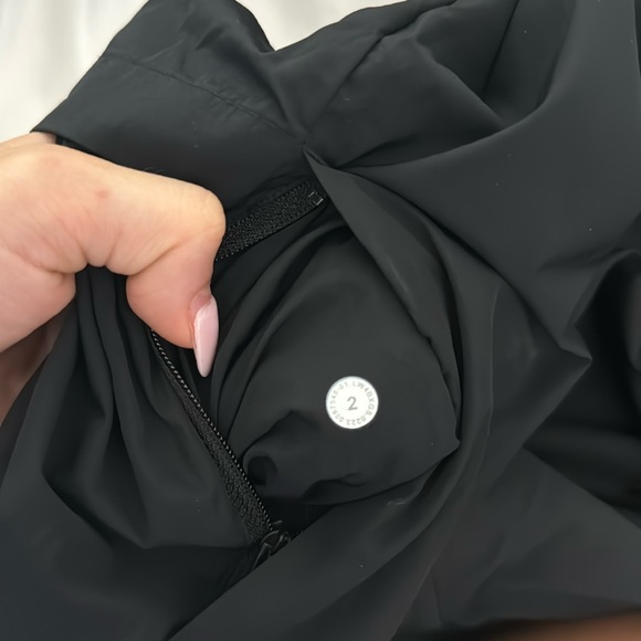 Lululemon Windbreaker Jacket - Picture 6 of 6
